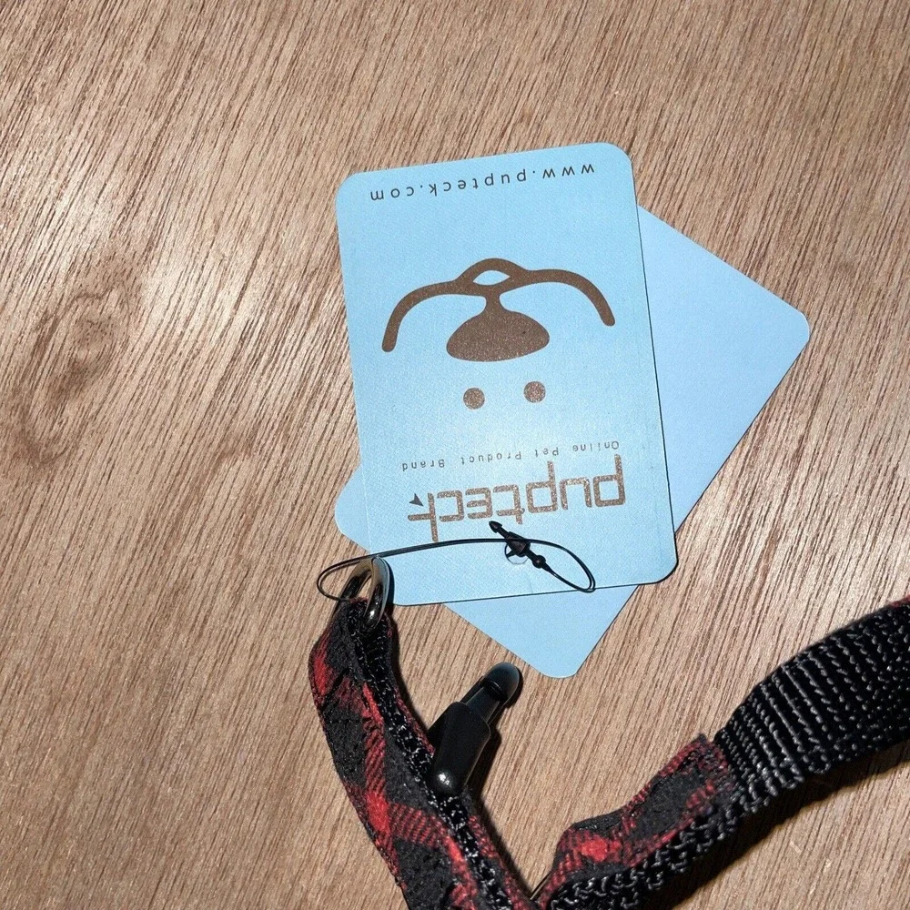PupTech Dog Harness size L red/black print.‎